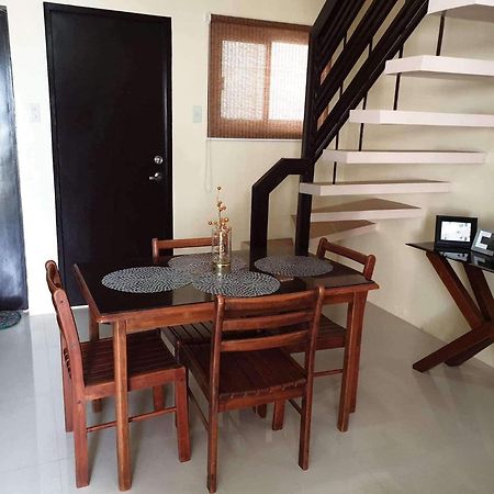 Tagaytay Hampton Villa タガイタイ エクステリア 写真