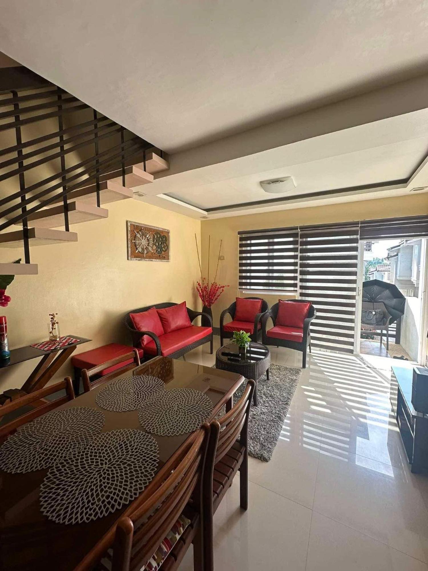Tagaytay Hampton Villa タガイタイ エクステリア 写真